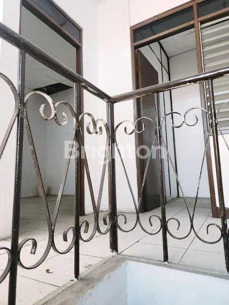 image RUMAH DI PD GADING UTAMA (4)