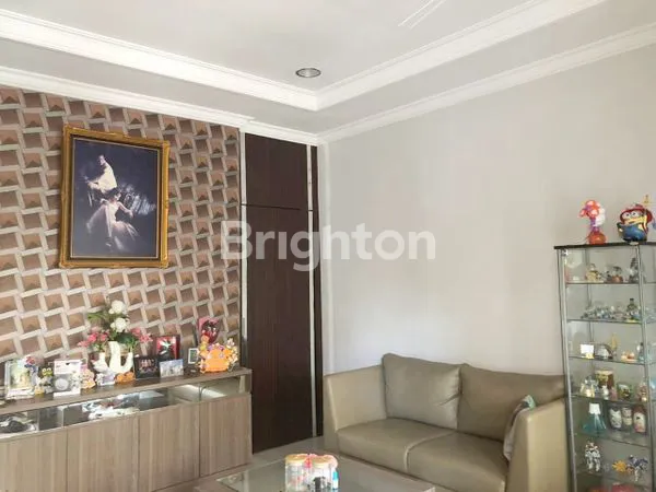 image DIJUAL RUMAH CITRALAND ALAM HIJAU (3)