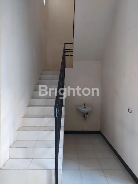 image RUMAH 2 LANTAI DI TAMAN TIARA, 3KT STRATEGIS (4)