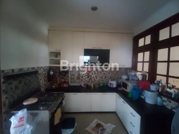 image RUMAH  2 LT BOULEVARD KOTA WISATA (6)