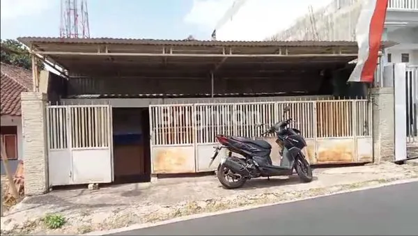 BANGUNAN USAHA TEGALWERU SIMPANG BRAWIJAYA DAU MALANG JAWA TIMUR