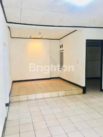 image RUMAH DI DUTA BINTARO CLUSTER NUSA DUA KUNCIRAN PINANG TANGERANG (4)