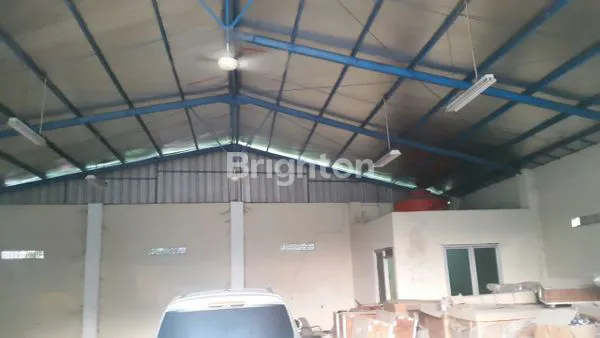 image GUDANG STRATEGIS DI PULOGEBANG JAKARTA TIMUR (1)