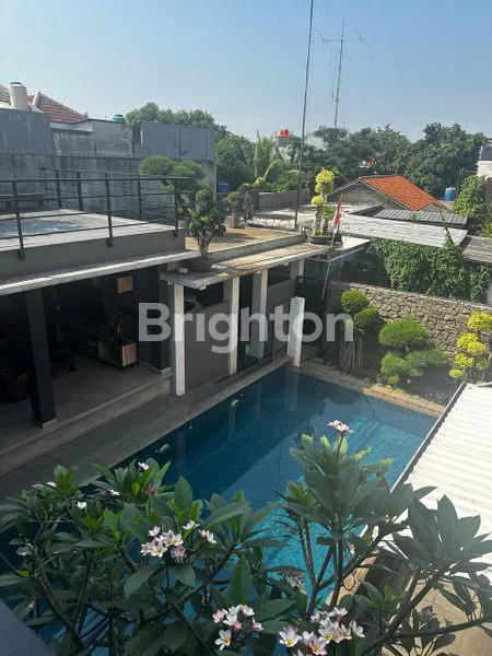 image HUNIAN CANTIK LUAS SIAP HUNI PLUS KOLAM RENANG DI CIMANGGIS (2)