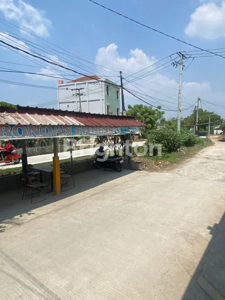 image RUMAH TEMPAT USAHA PINGGIR JALAN  (5)