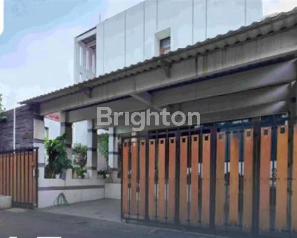 image RUMAH  2 LANTAI TERAWAT  DI CILANGKAP JAKARTA TIMUR (1)