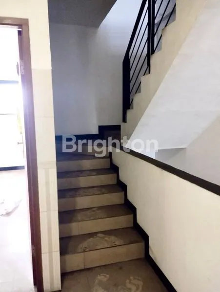 image JUAL MURAH RUKO KOMPLEK PEJAGALAN 4X15 M SEMI FURNISHED JAKARTA BARAT (3)