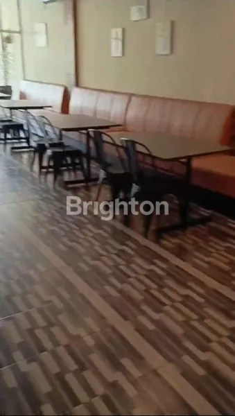 image RUKO  3 LANTAI SUDIRMAN  (3)