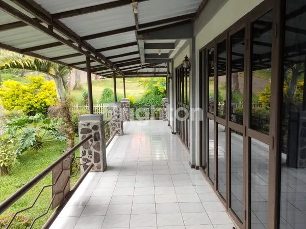 image VILLA ISTANA BUNGA LEMBANG SIAP UNTUK DIHUNI (4)