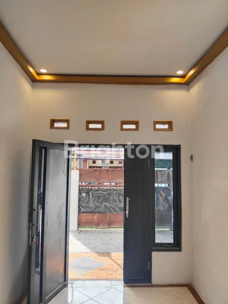 image RUMAH TINGGAL LOKASI STRATEGIS TIRTOUDAN KOTA KEDIRI (8)