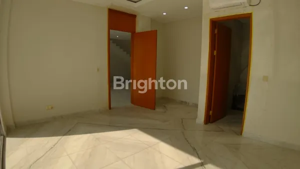 image MEDITERRANEAN, ONE GATE SYSTEM, FULL FURNISHED, COCOK UNTUK KELUARGA, TYPE C1 (3)