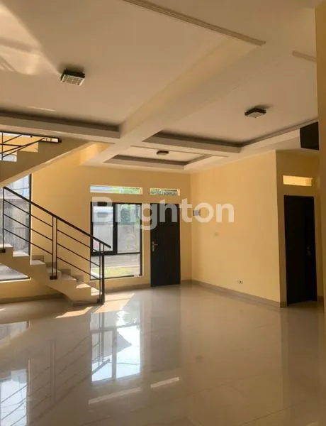 image RUMAH BAGUS DI TAMAN SURYA (3)