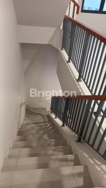 image RUKO MADISON TOWN KOTA WISATA (5)