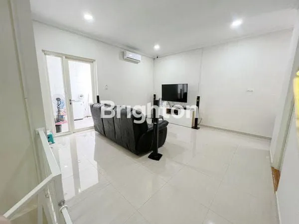 image RUMAH MODERN MINIMALIS SIAP HUNI (2)