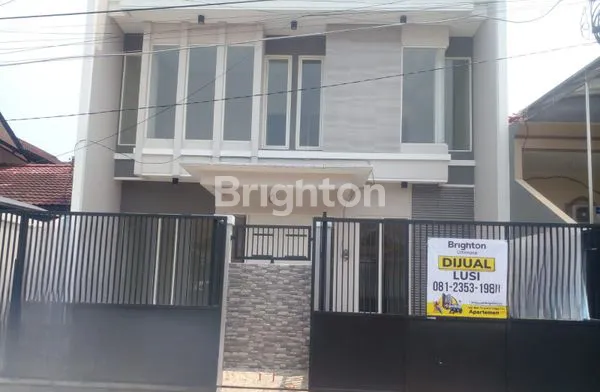 image 2M AN RUMAH BARU  LEBAR 9  MODERN 3 ROW MOBIL  DEKET UNTAG, NGINDER , MANYAR JAYA SURABAYA TIMUR (1)