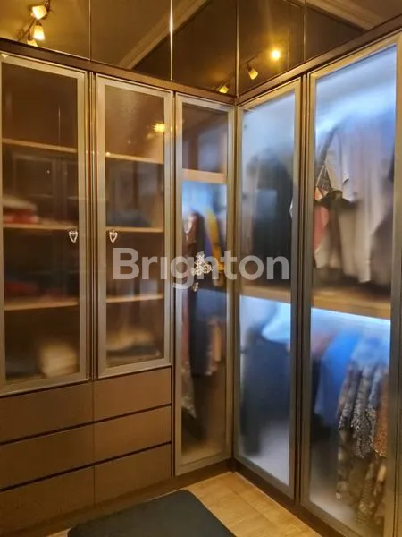 image RUMAH CANTIK SEMI FURNISH DI PHG GADING SERPONG TANGERANG (7)