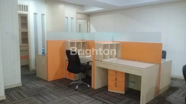 image RUKAN EMPAT LANTAI SIAP PAKAI AMAN LOKASINYA STRATEGIS SUNTER JAKARTA UTARA (5)