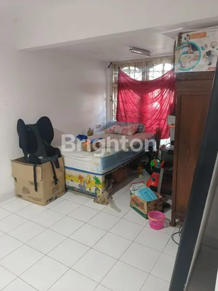 image DIJUAL MURAH RUMAH DUA LANTAI  (4)