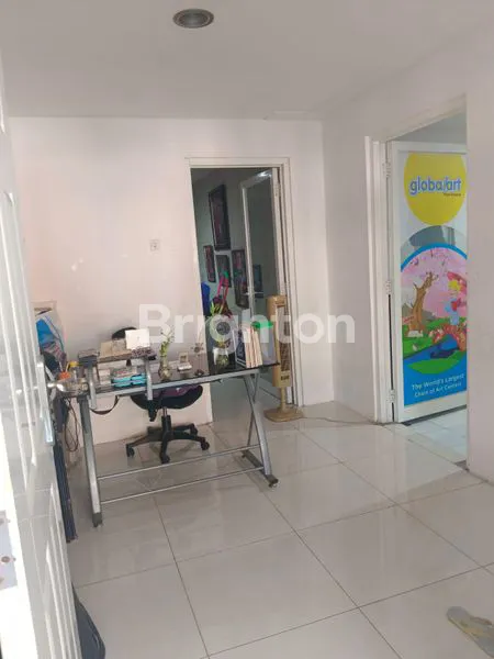 image DIJUAL MURAH RUMAH DUA LANTAI  (2)