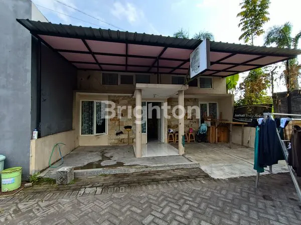 RUMAH HOOK  2 LANTAI