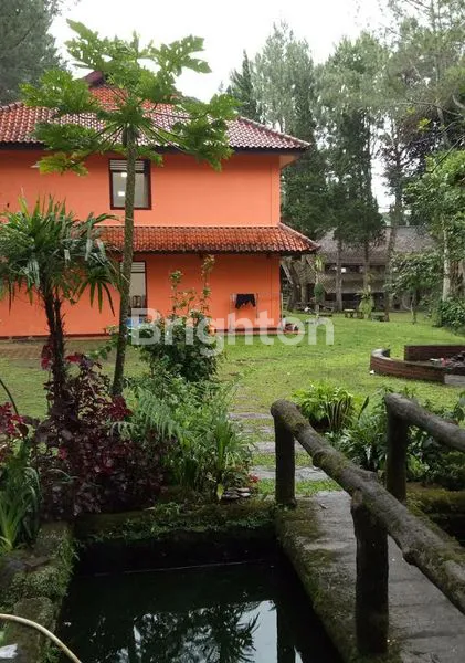 image SEJUK DAN NYAMAN. VILLA DEKAT LOKASI WISATA THE LODGE LEMBANG FULL FURNISHED (5)