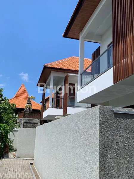 image VILLA DUA LANTAI DI BATU BOLONG CANGGU (1)