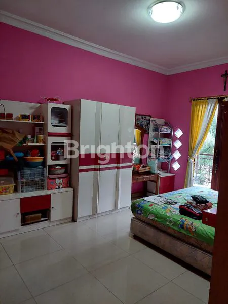 image RUMAH MEWAH PADEMANGAN (3)