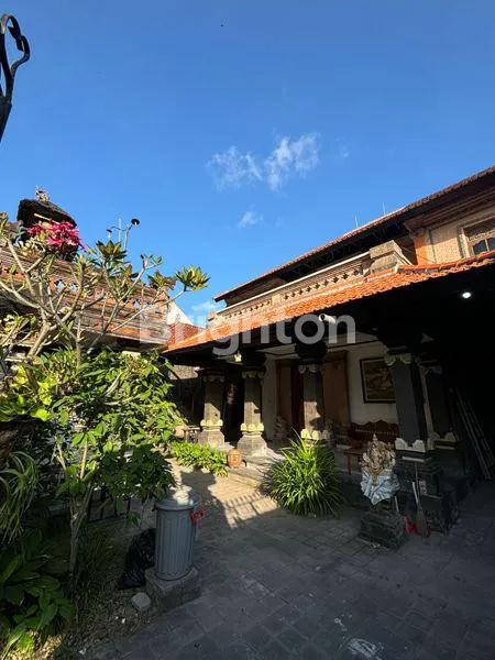 image RUMAH MEWAH DI PADANGSAMBIAN DENPASAR (1)