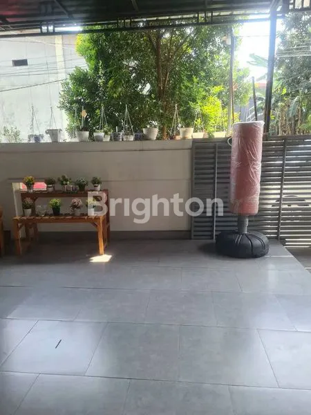 image RUMAH MEWAH SIAP HUNI SEMI FURNISH CANDI PENATARAN SEMARANG BARAT (1)