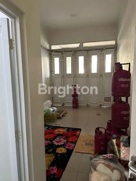 image RUMAH MEWAH SIAP HUNI SEMI FURNISH CANDI PENATARAN SEMARANG BARAT (6)