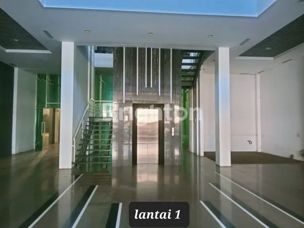 image URGENT SALE OFFICE / SHOWROOM FATMAWATI RAYA  KEBAYORAN (2)