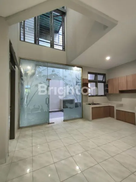 image RUMAH MEWAH GELONG BARU (5)