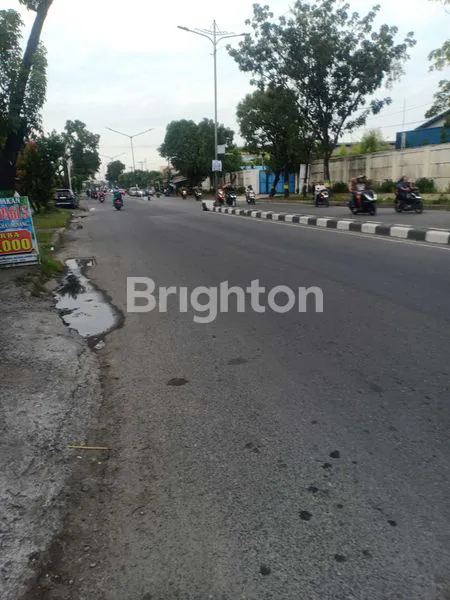 image TANAH 1800 M2 YOS SUDARSO (5)