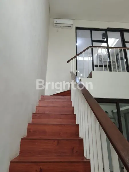 image RUMAH MEWAH 2LANTAI  (5)