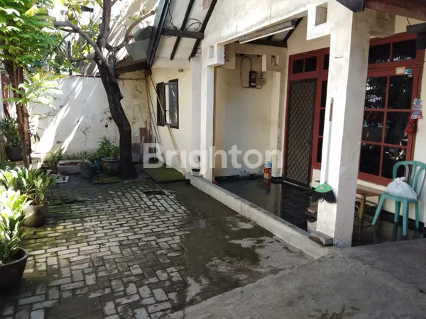 image RUMAH RUNGKUT ASRI DEKAT MERR HARGA NEGO SAMPAI DEAL (3)