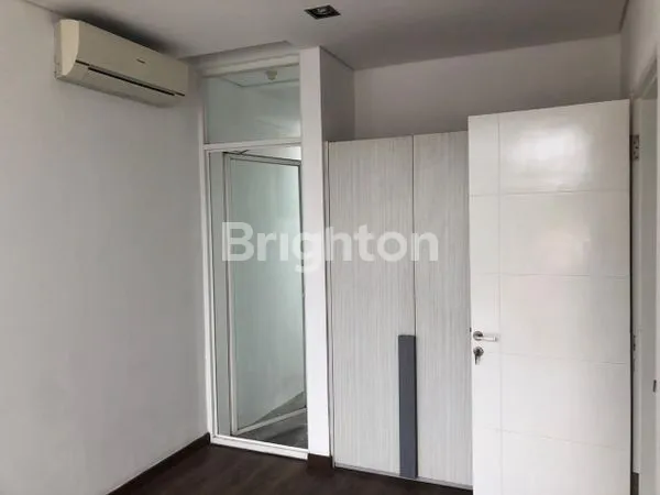 image RUMAH LUAS MURAH DI PINANG JAKSEL (4)