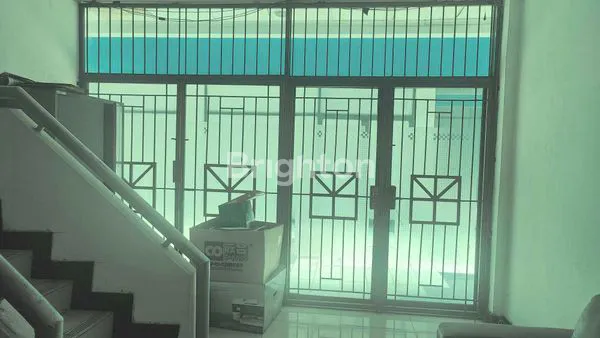 image RUKO 4 LANTAI STRATEGIS DI AREA PERKANTORAN KOMP. GOLDEN PLAZA FATMAWATI DEKAT PONDOK INDAH, DEKAT STASIUN MRT CIPETE, LOTTE MART HARGA NEGO SAMPAI DEAL (5)