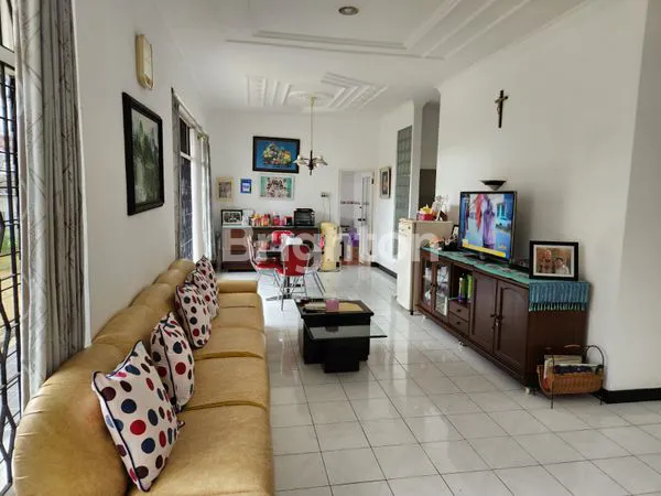 image VILLA TRETES TERAWAT DI RAYA LEDUG DEKAT HOTEL SURYA TRETES (1)