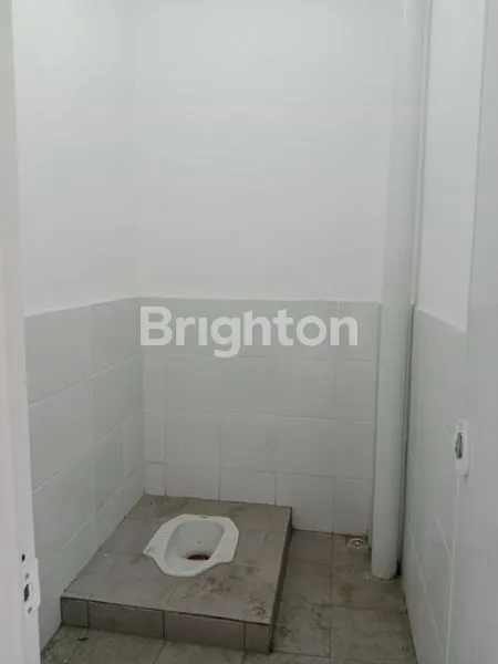 image GUDANG PALING MURAH SEJAWA TIMUR LOKASI SANGAT STRATEGIS DAN KOMERSIAL (5)