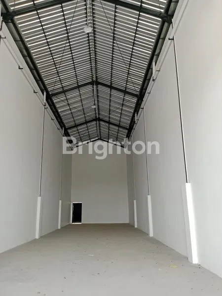 image GUDANG PALING MURAH SEJAWA TIMUR LOKASI SANGAT STRATEGIS DAN KOMERSIAL (6)