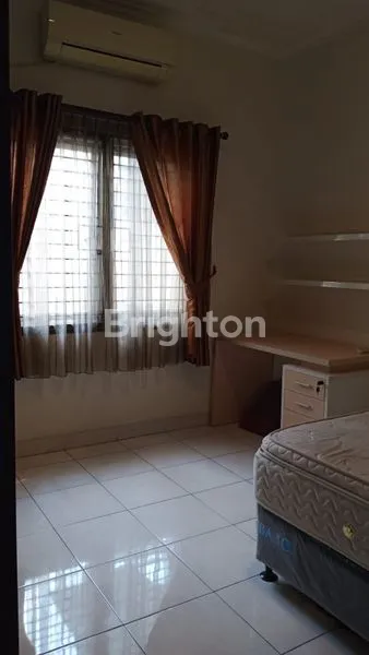 image RUMAH FULL FURNISH SIAP HUNI DI KOTA WISATA DALAM CLUSTER (4)