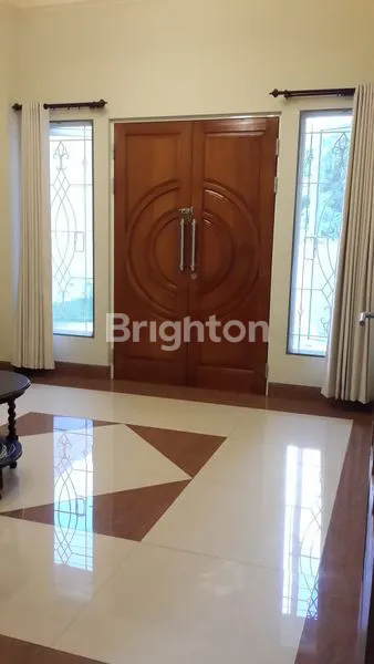 image HANYA 15,5JT/MTR MANYAR MEDITERANIAN HOUSE ELEGAN SEMI FURNISHED POSISI STRATEGIS SELANGKAH KE GALAXY MALL UNTAG UNITOMO ATLAS SUPERMARKET HOKKY (3)