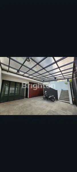 image RUMAH MEWAH BARU DI CITRA 2 JALAN BOULEVARD (8)