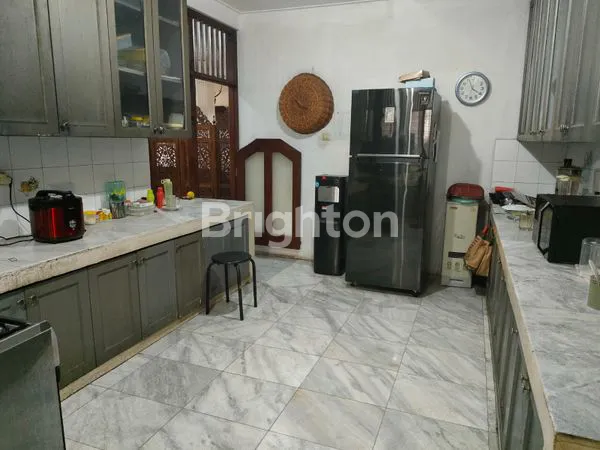 image RUMAH HOOK TERAWAT SIAP HUNI DI KALIBATA (7)