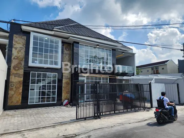 image INVESTASI MENGUNTUNGKAN TANPA KERJA. DIJUAL KOS SUPER PREMIUM EKSKLUSIF LOKASI DI RING I KAMPUS UII JAKAL (1)