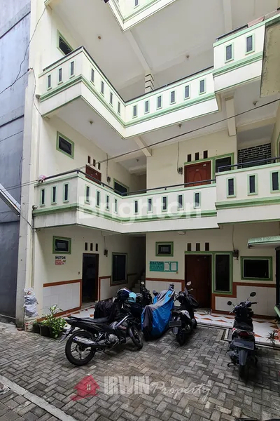 image KOS / KONTRAKAN 3 LANTAI DENGAN 13 KAMAR + RUKO 3.5 LANTAI (2)