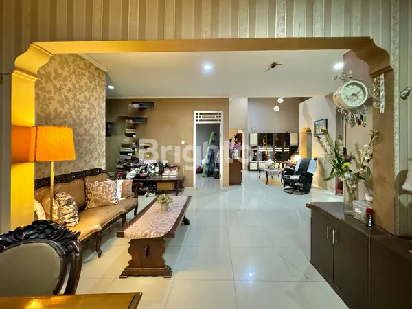 image KOST + RUMAH TOMANG, 21 + 5 KAMAR, 2 LANTAI, POSISI HOEK (5)