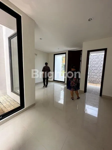 image PALING DIMINATI.MAHOGANY. SUMARECON BOGOR (3)