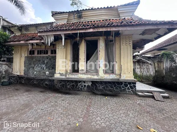 image RUMAH STRATEGIS 635M² DI PUSAT KOTA BANDUNG, COCOK UNTUK USAHA (1)