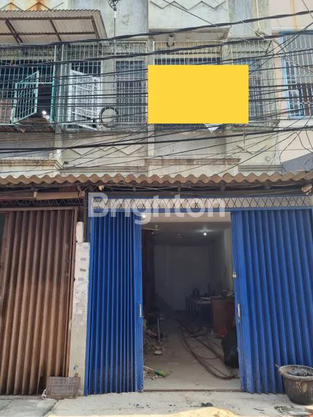 image RUMAH JELAMBAR (1)